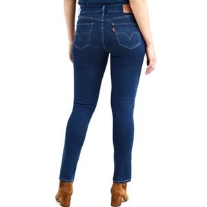 Levi’s 811 Curvy Skinny W28 L30